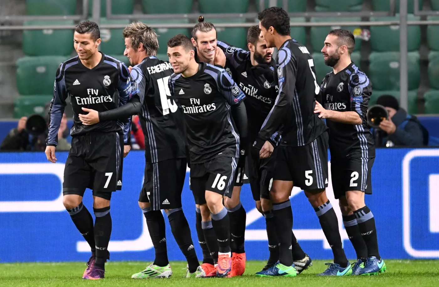9580223-legia-real.jpg