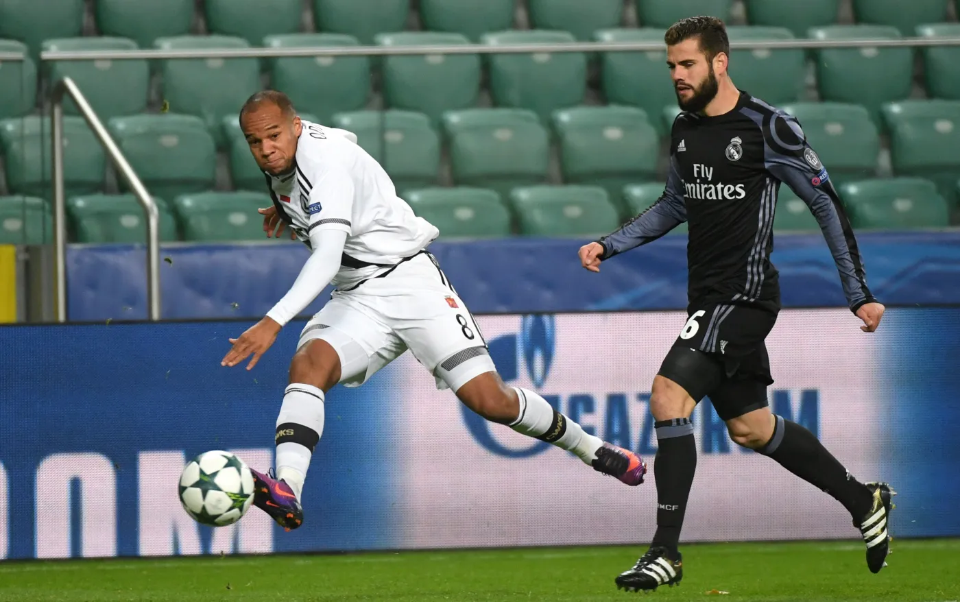 9580383-legia-real.jpg
