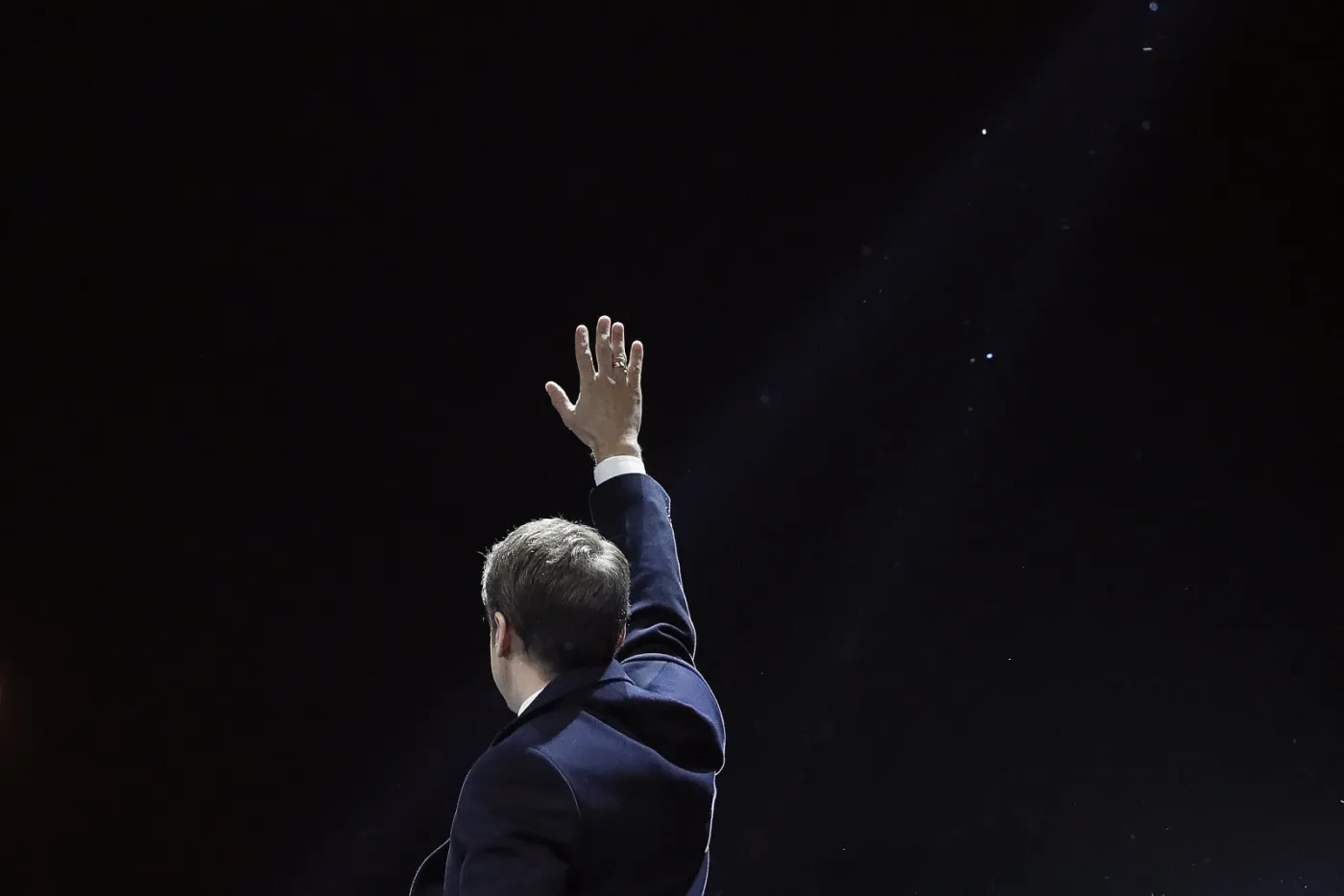Macron 2
