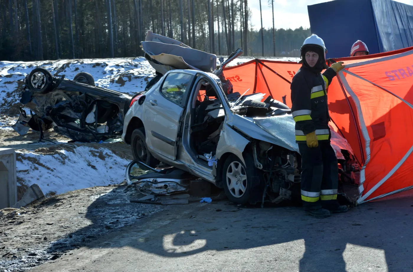 9914805-s8-wypadek.jpg