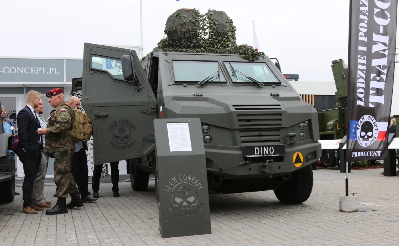  Dino 519 4X4, czyli opancerzony lekki taktyczny pojazd wielozadaniowy, zadebiutował w Kielcach w 2017 roku