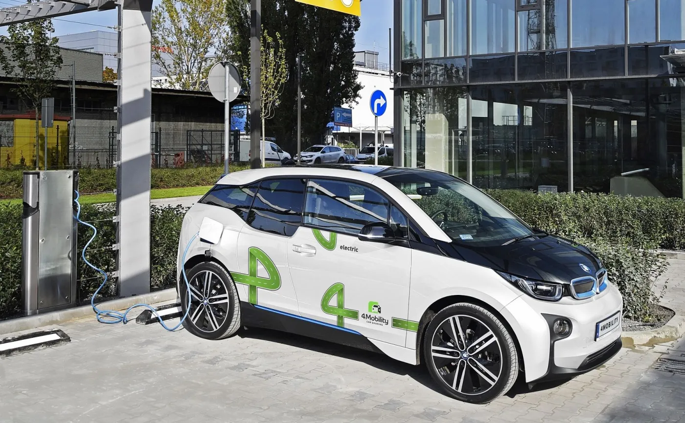 BMW i3