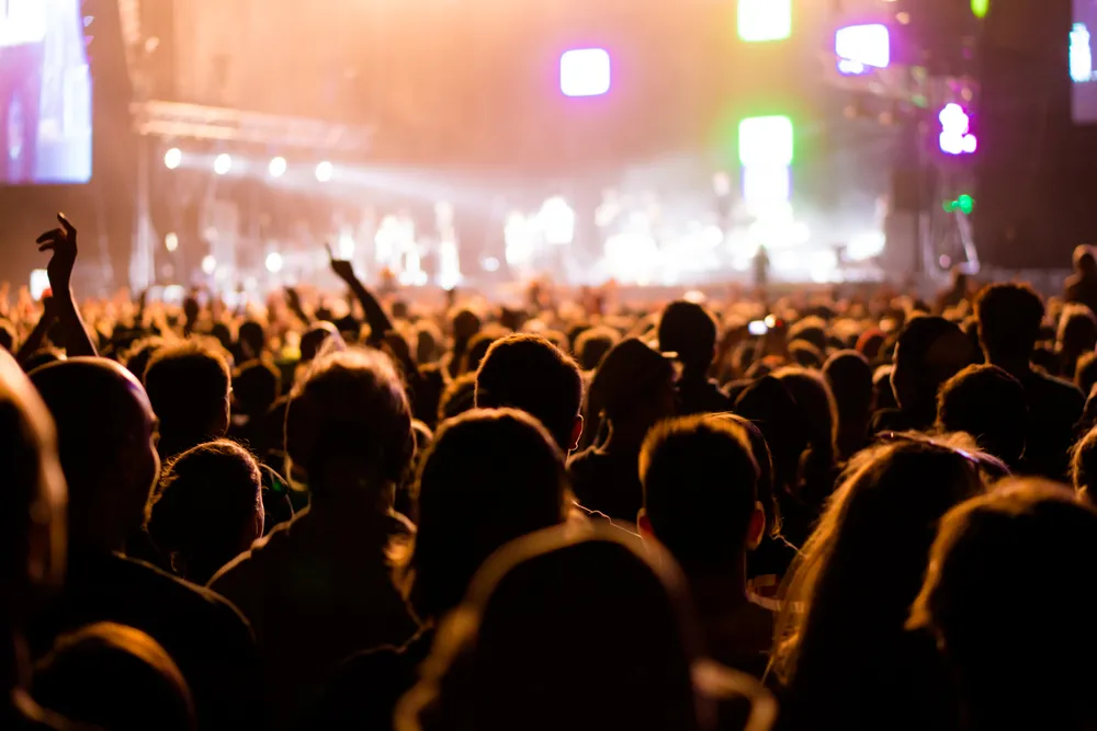 Zagrożenie terrorystyczne? Powodem przerwania festiwalu "Rock am Ring" w Niemczech był... błąd w pisowni