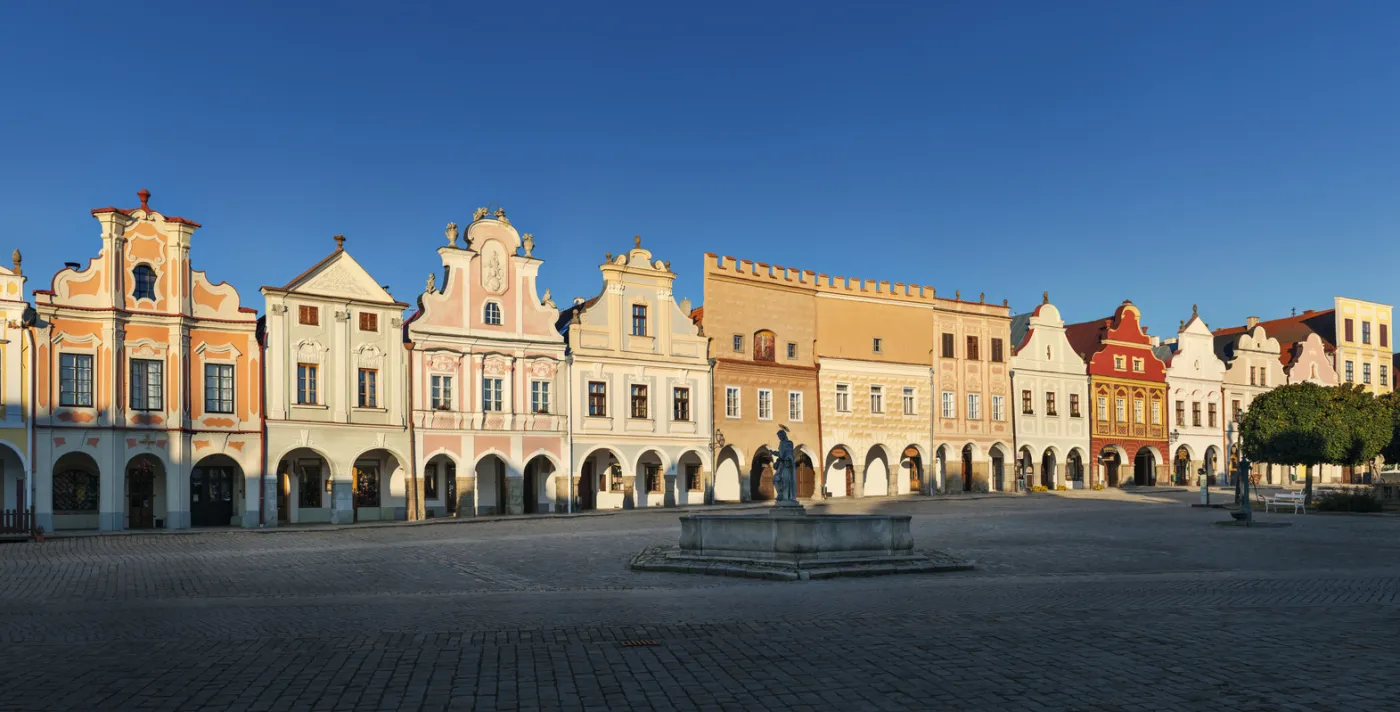 11054068-tel-fot.jpg