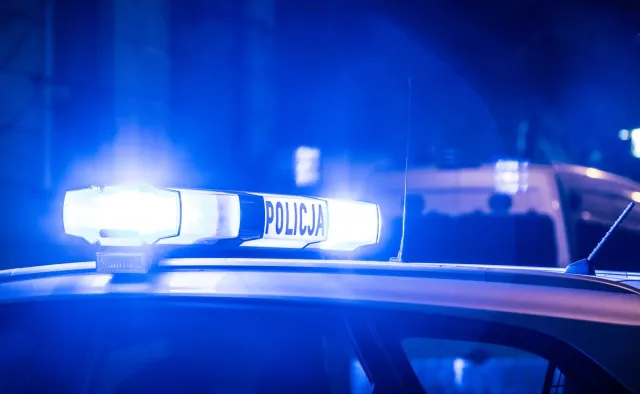"Ciało wychłodzone do blisko 33 stopni". 13-latek znaleziony na przystanku w Gdańsku