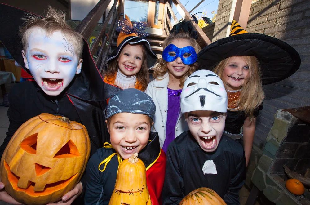 8374409-halloween.jpg