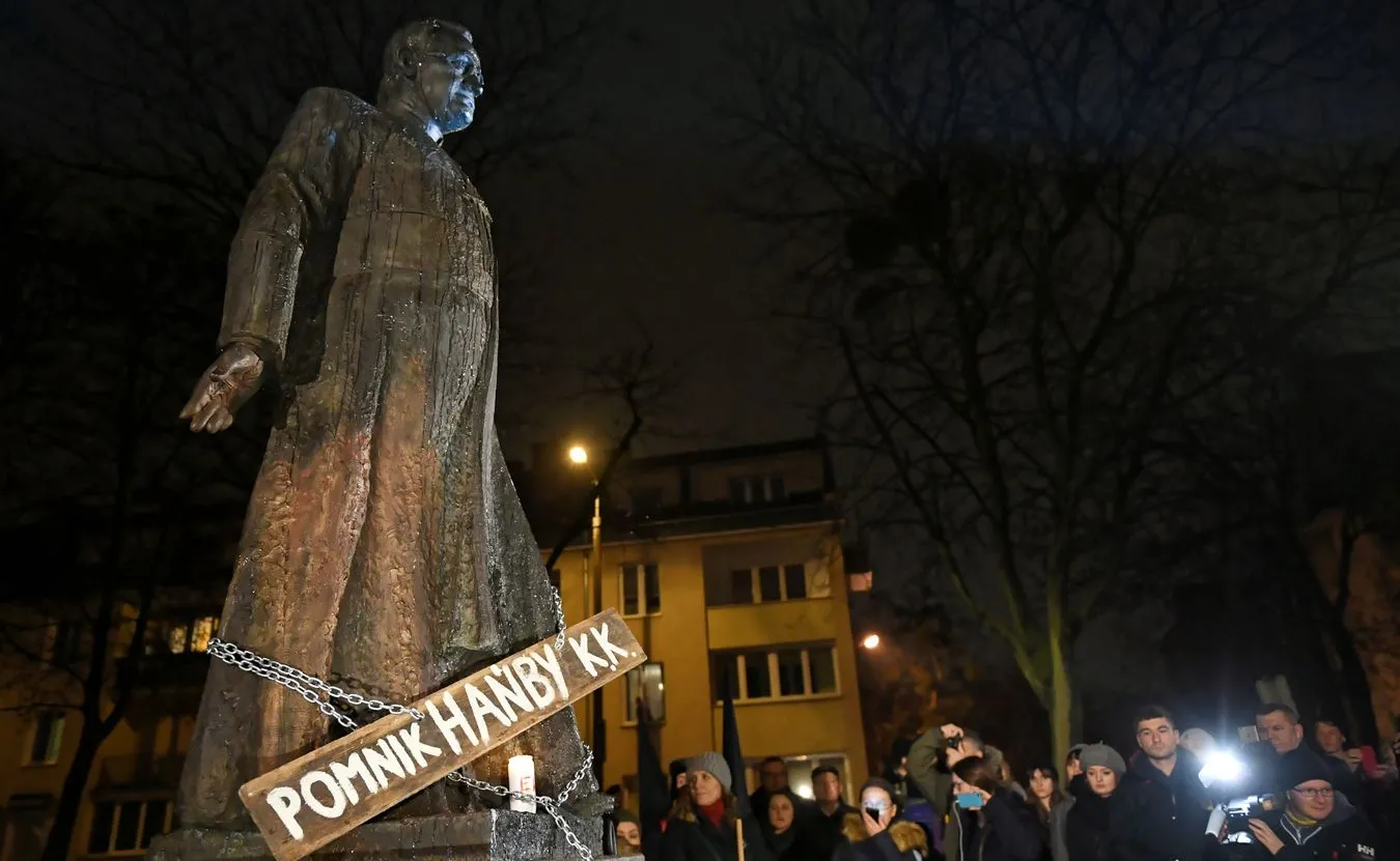 Pomnik ks. Henryka Jankowskiego w Gdańsku