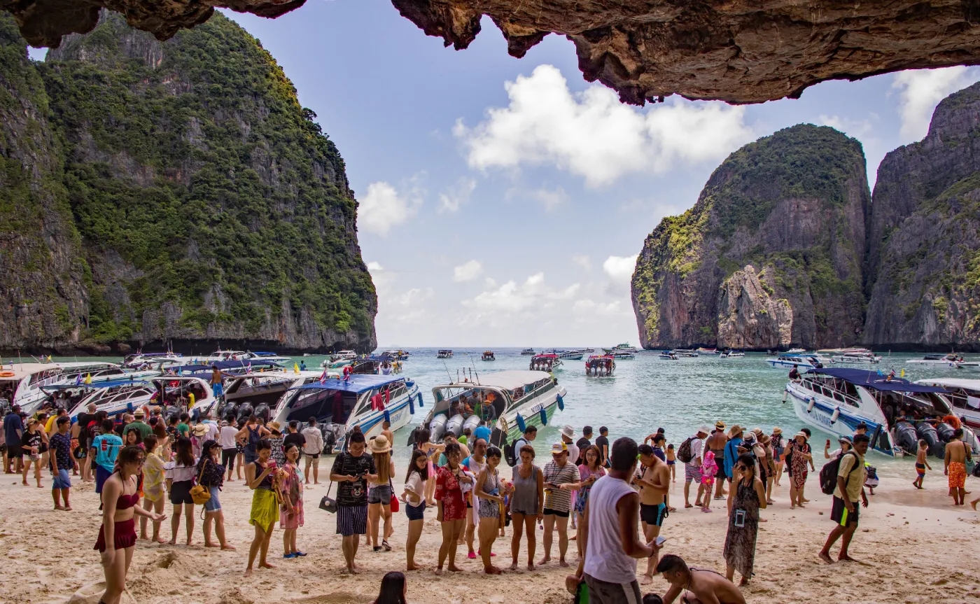 12042162-maya-bay.jpg