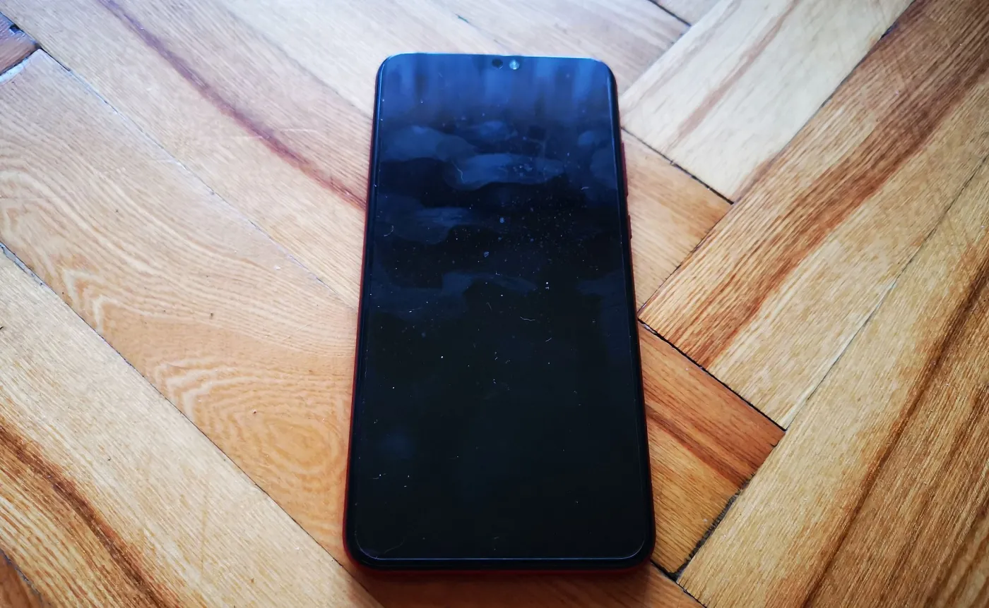 Honor 8X - fantastyczny budżetowy średniak z nowatorskim rozwiązaniem