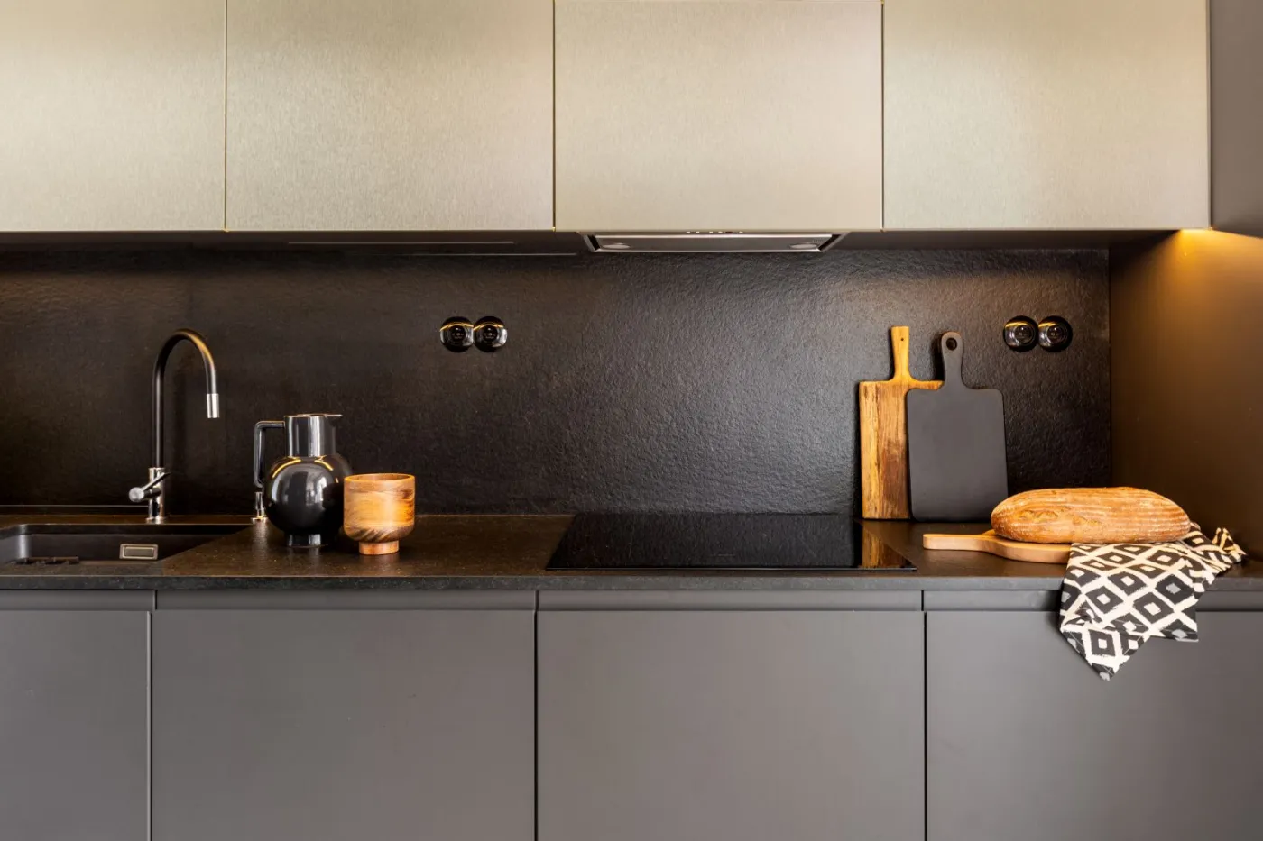 12349800-decoroom.jpg