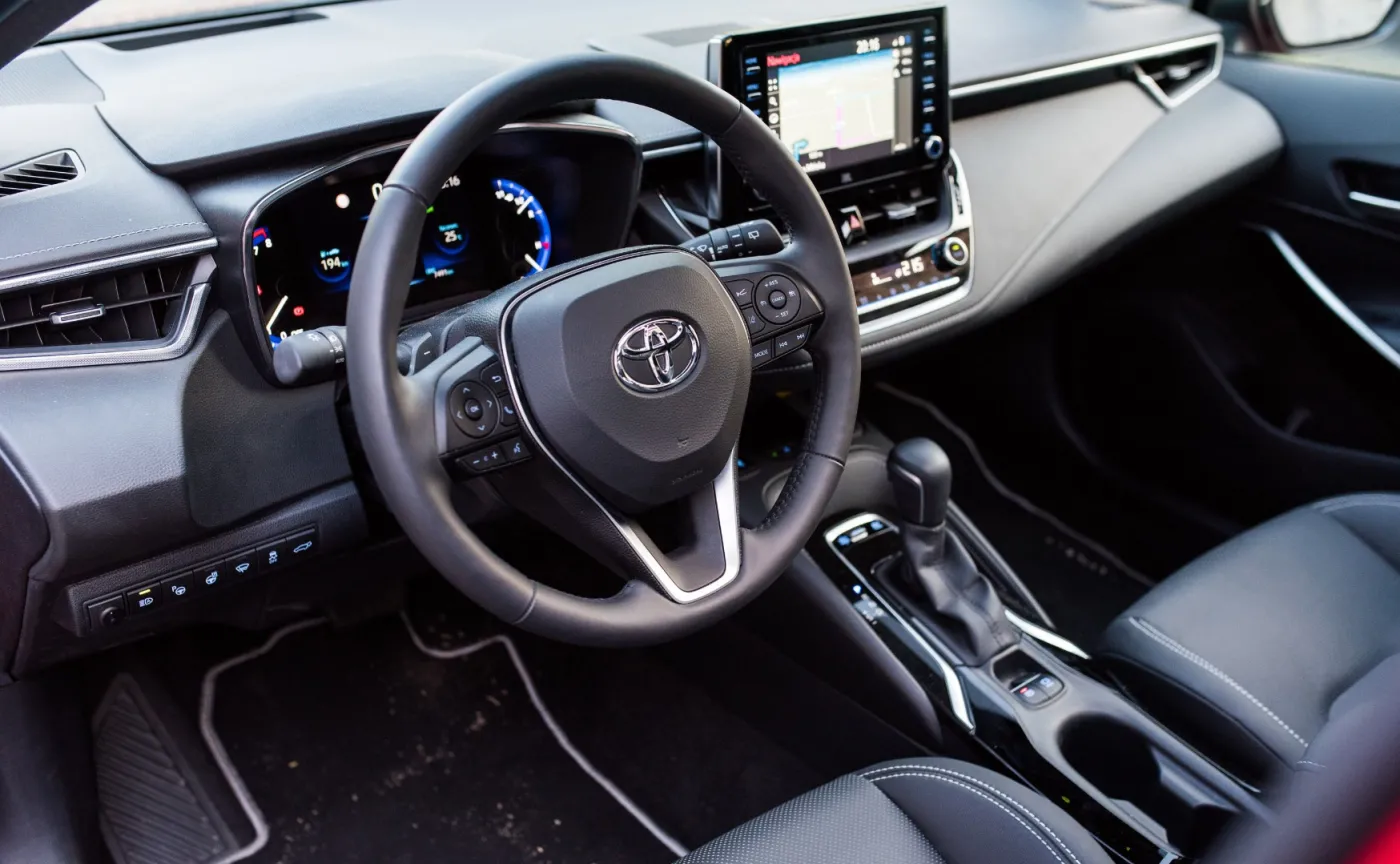 Toyota Corolla TS Kombi 2.0 Hybrid e-CVT Executive 