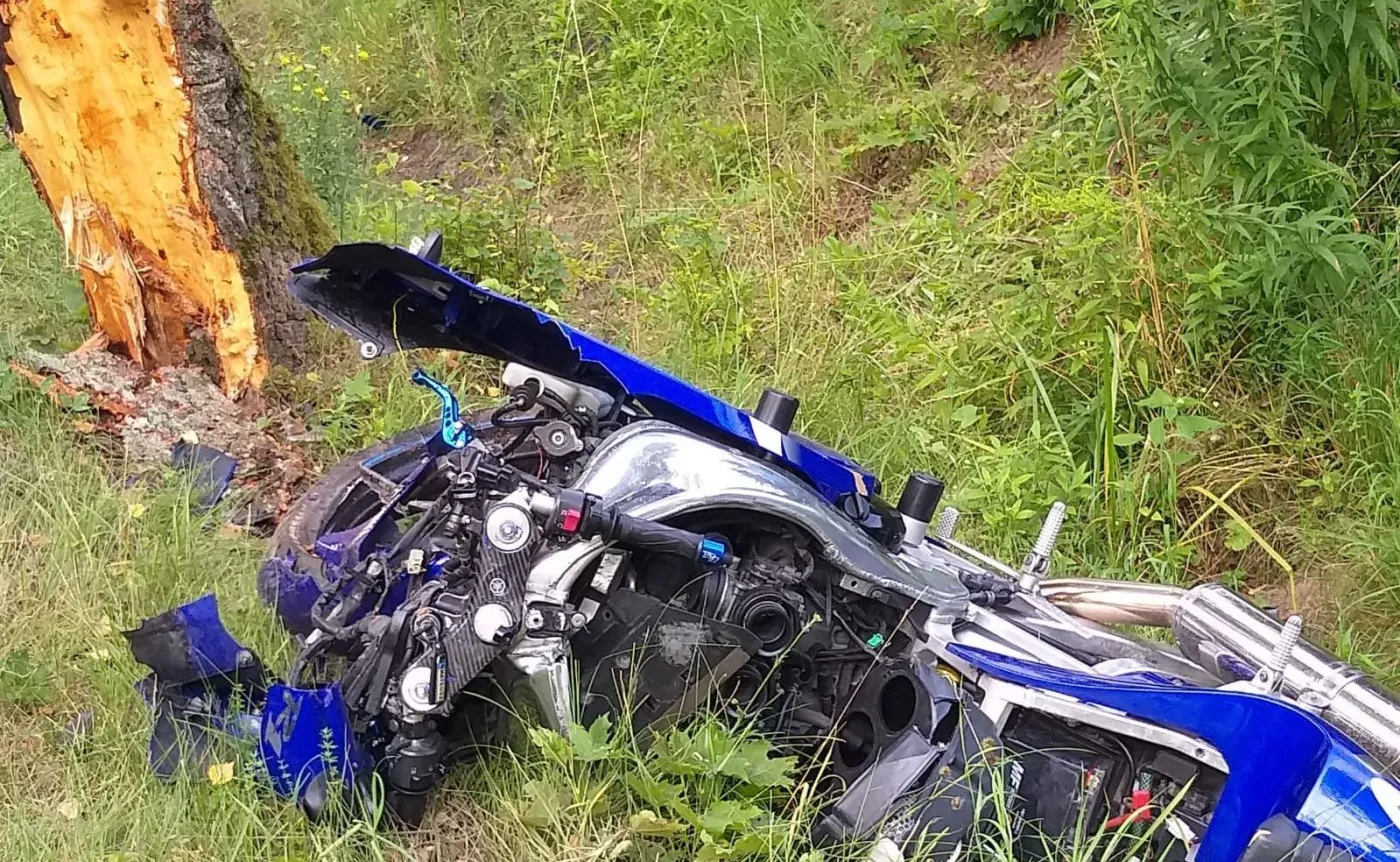Motocyklista zderzy