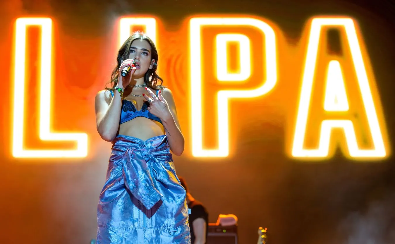 Dua Lipa podwoiła swoje dochody w ostatni rok. Ile zarobiła gwiazda? [WIDEO]