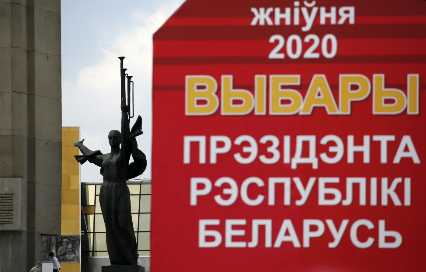 Ambasador reaguje na zatrzymanie Rosjan w Mińsku: Oni spóźnili się na samolot