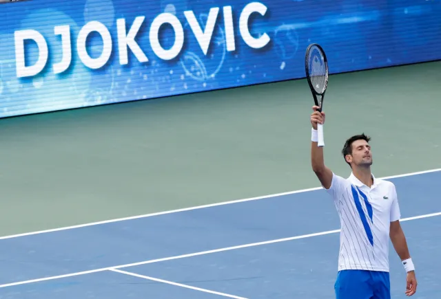 Djokovic w półfinale w Nowym Jorku, Miedwiediew nie obroni tytułu