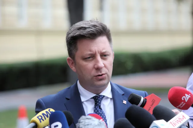 Rząd nie pokryje kosztów budowy mostu pontonowego. Dworczyk: Nie ma specjalnych przesłanek