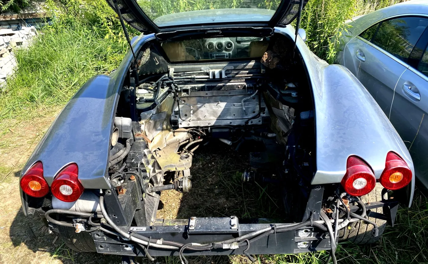 Ferrari z gniazdem os i bez silnika sprzedane! Urząd Skarbowy zrobił złoty interes