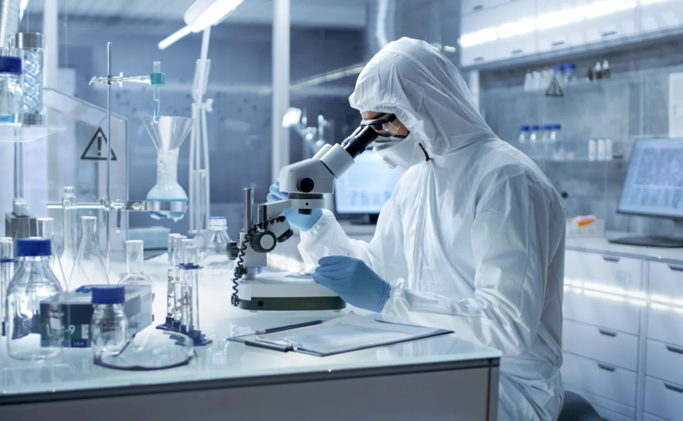 Polski biolog odznaczony przez prezydenta Włoch za walkę z epidemią