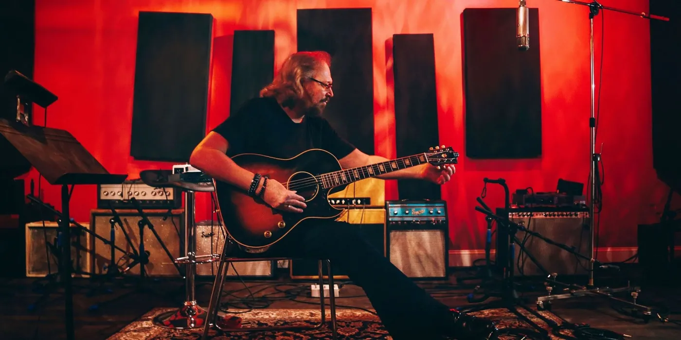 Barry Gibb wydaje nowy album