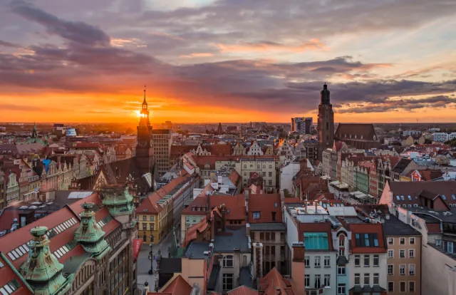 Radni PiS wyrzuceni z klubu. "Wspierają prezydenta Wrocławia, zagorzałego przeciwnika partii"
