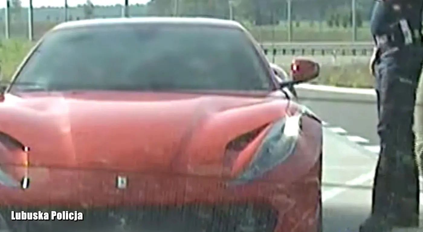 Ferrari pędził niemal 220 km/h. Sąd nie miał dla niego litości