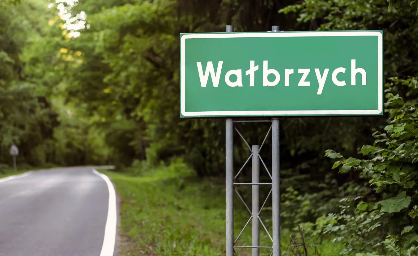 Obowiązkowe szczepienia w Wałbrzychu. Wojewoda dolnośląski unieważnił uchwałę