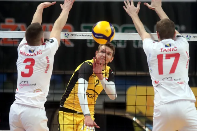 Puchar CEV siatkarzy. Deklasacja! Skra w kolejnej rundzie