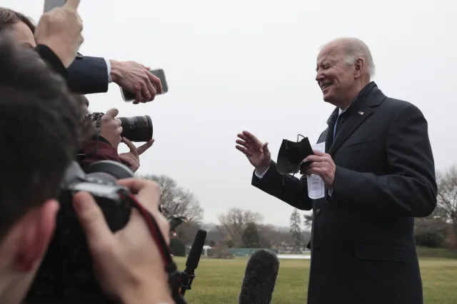Biden wykluczył wysłanie żołnierzy na Ukrainę. "Ta opcja nie jest na stole"