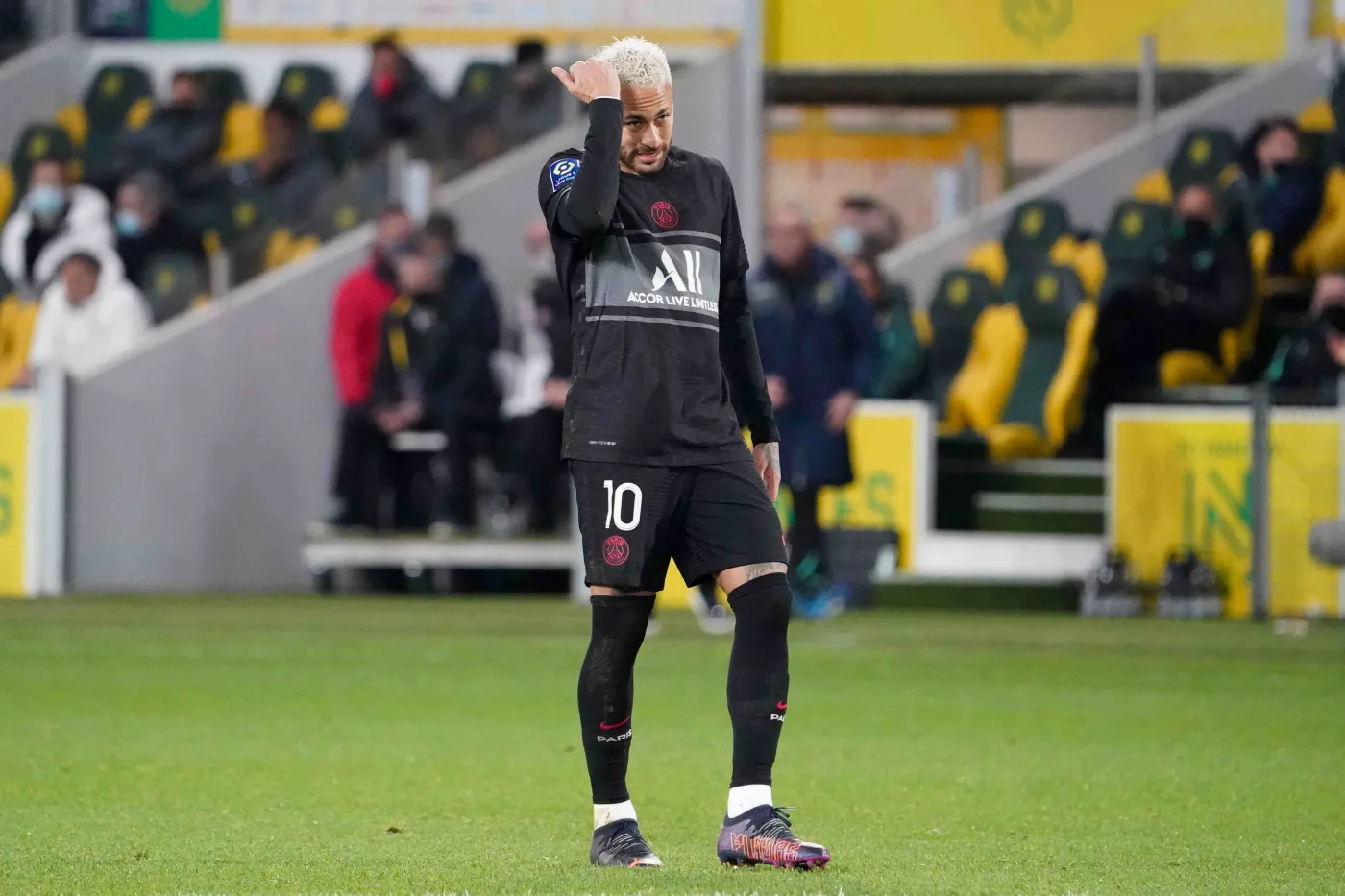 Neymar chciał się "zabawić" z bramkarzem. Brazylijczyk się skompromitował [WIDEO]