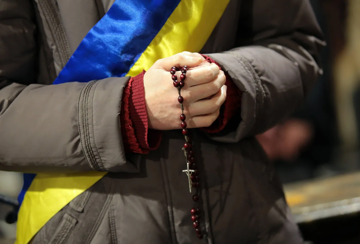 "Gdzie mam chronić wnuczki? One mają 10 i 14 lat". Wstrząsająca relacja Ukrainki