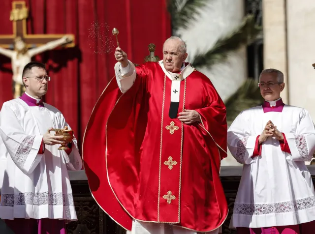 Papież apeluje o rozejm w Ukrainie. "Czemu nie pozwolić, aby wygrał On"