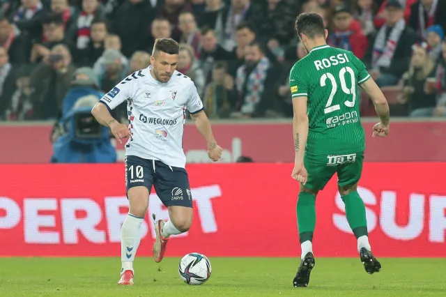 Majchrowicz uratował Radomiaka przed porażką. Remis w debiucie Lewandowskiego [WIDEO]