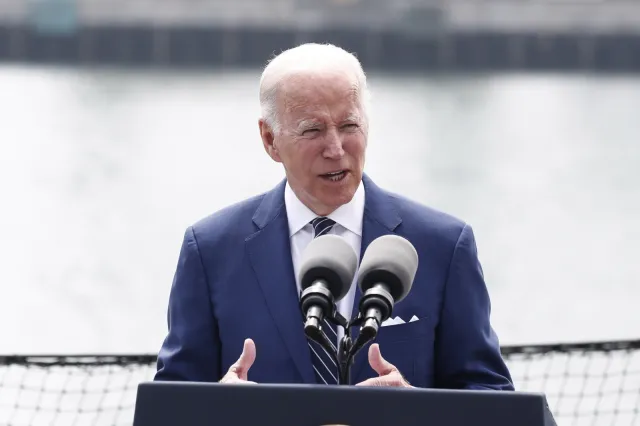 Biden: Zełenski nie chciał słyszeć naszych ostrzeżeń przed inwazją Rosji