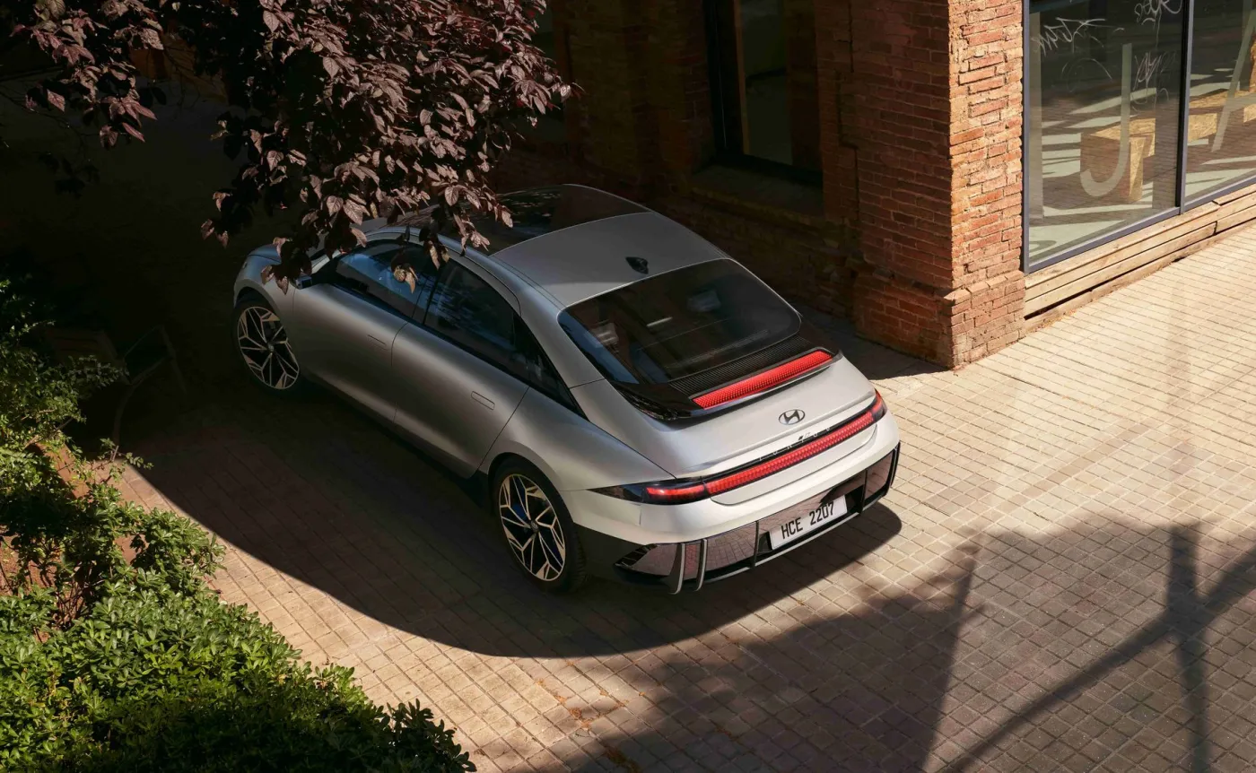 IONIQ 6