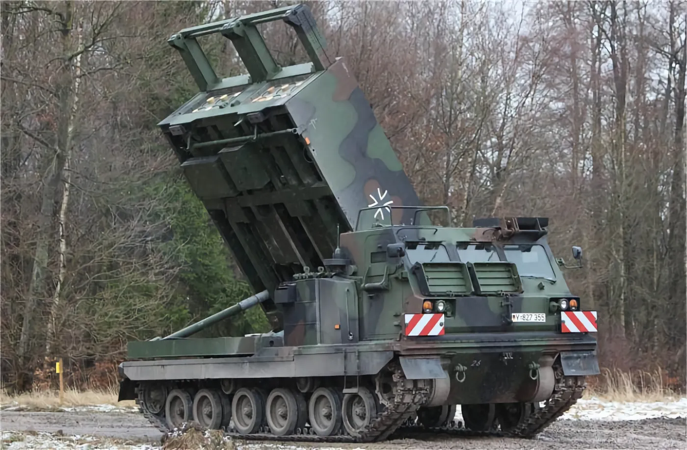 Niemcy dostarczyły Ukrainie wyrzutnie rakietowe Mars II i haubice 2000. "Dotrzymujemy słowa"