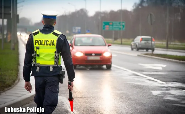 Nowe zasady policyjnej kontroli drogowej to nie żart. Kara to nawet 30 tys. zł