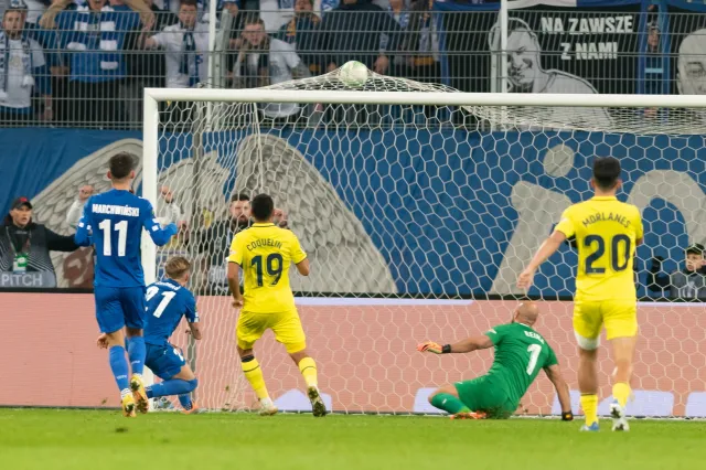 Lech jak wytrawny bokser. Wypunktował Villarreal i może cieszyć się z awansu