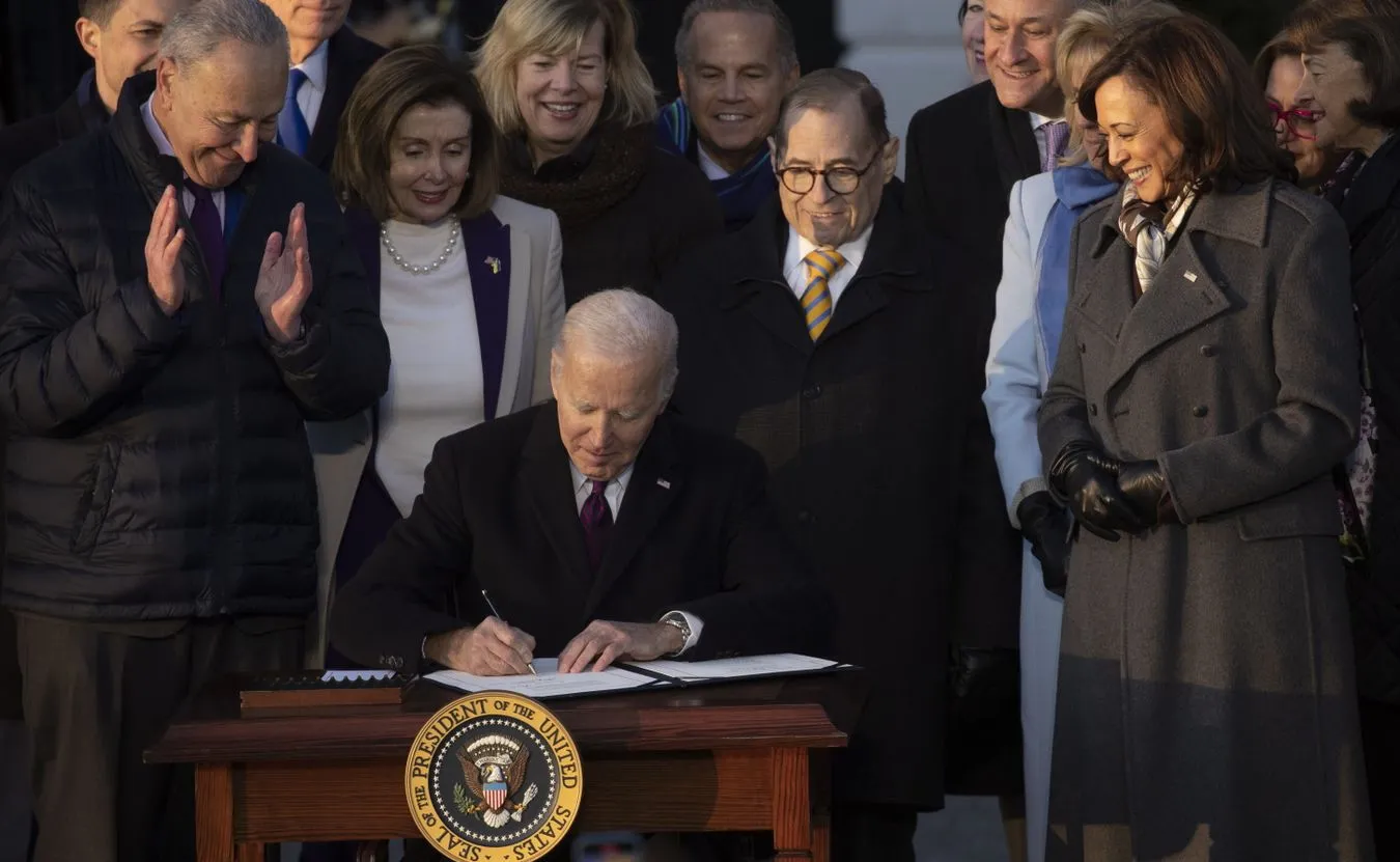 Biden podpisał ustawę, która uznaje małżeństwa jednopłciowe
