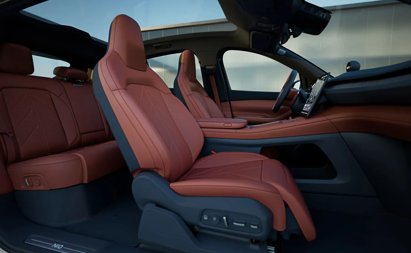 NIO EC7