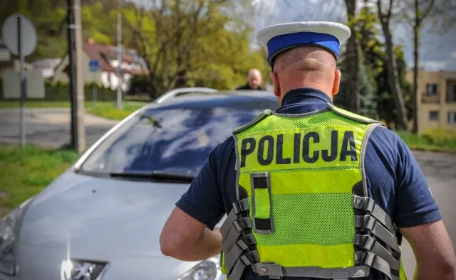 Zły kąt i przepadłeś! Mandat 4 tys. zł i po 15 punktów karnych