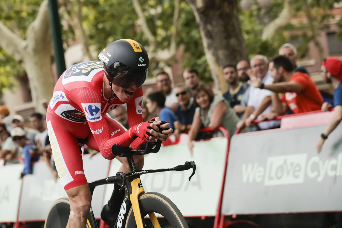 Vuelta a Espana. Ganna wygrał 10. etap, Kuss nadal liderem