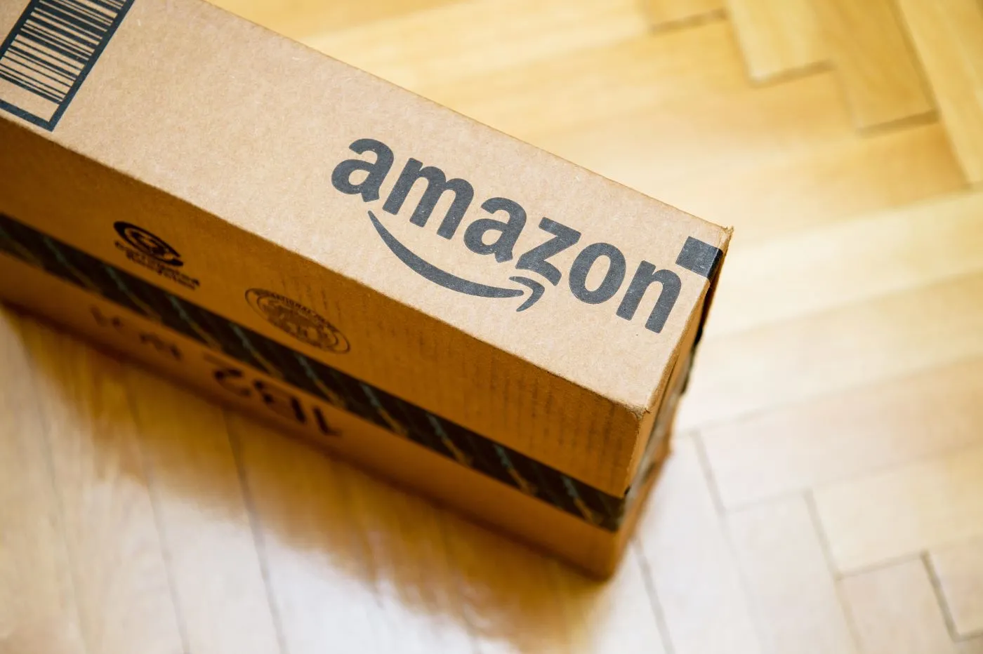 Przesyłka od Amazon... bez opakowania? Algorytmy w służbie środowisku