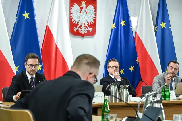"Soboń z bólem odzyskiwał pamięć". Joński: Konfrontacja pomocna w walce z pandemią amnezji