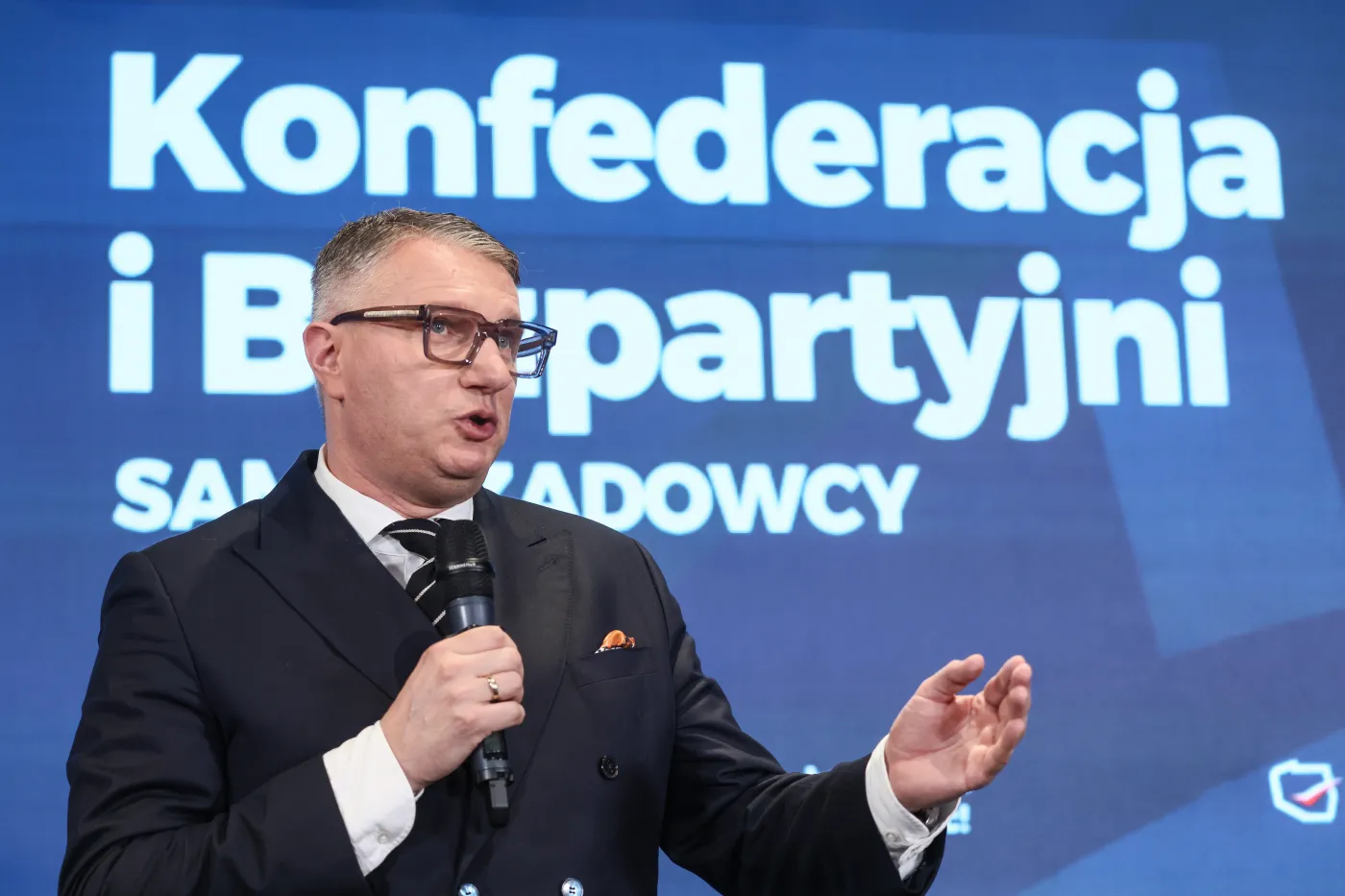 "Brutalnie i pragmatycznie". Konfederacja chce "ostro" negocjować koalicje