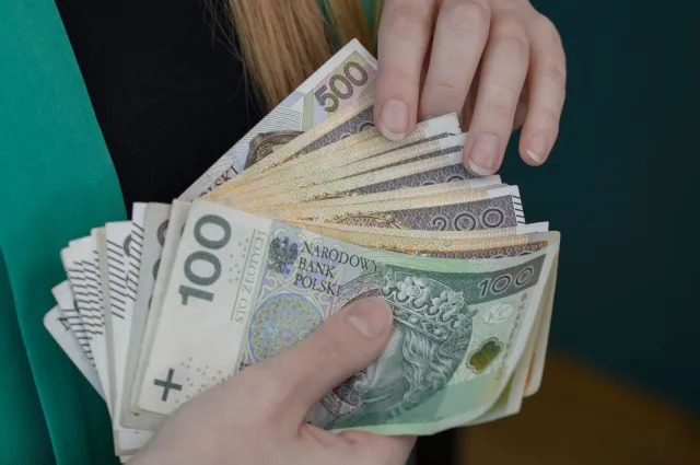 Ile naprawdę wyniosą podwyżki cen prądu od 1 lipca 2024 r? Jak to policzyć? [wyjaśnienia URE]