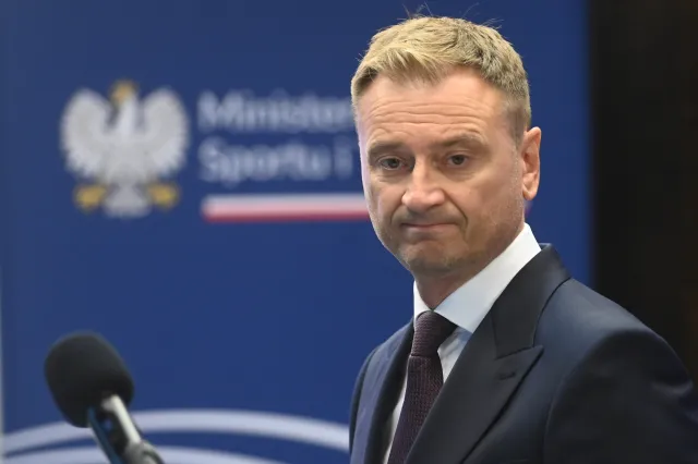 Lista wstydu według ministra sportu. Kogo umieścił na niej Sławomir Nitras?