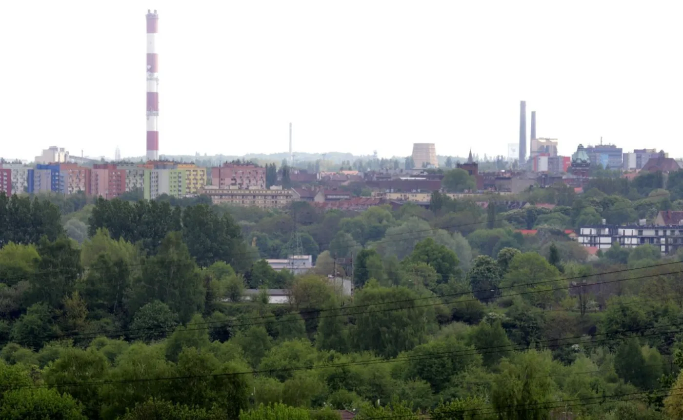 Miasto tonie w długach. Prawie 100 urzędników straciło pracę