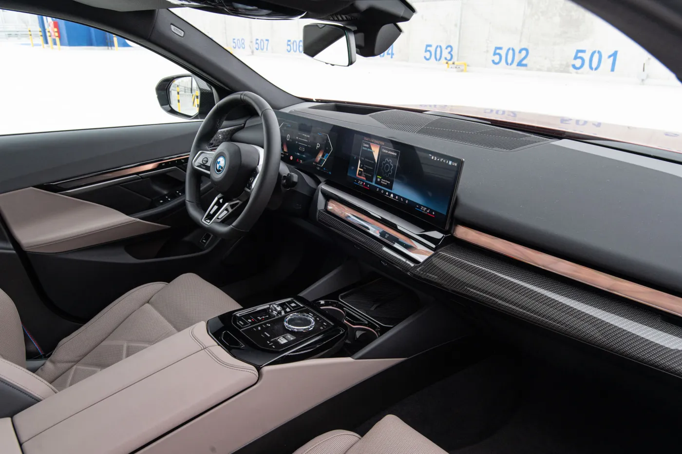 BMW 550e