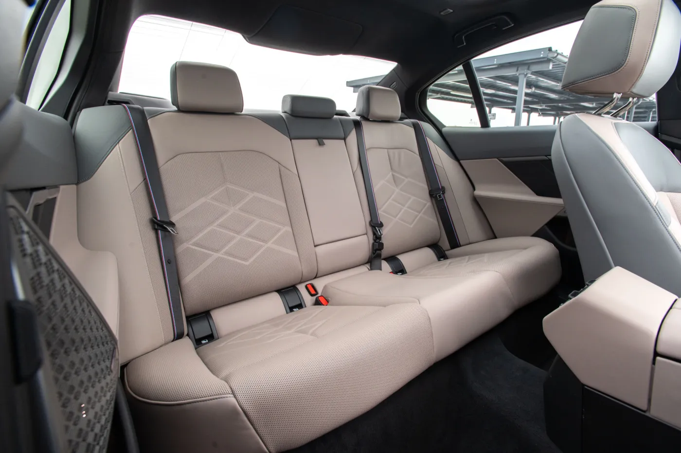 BMW 550e