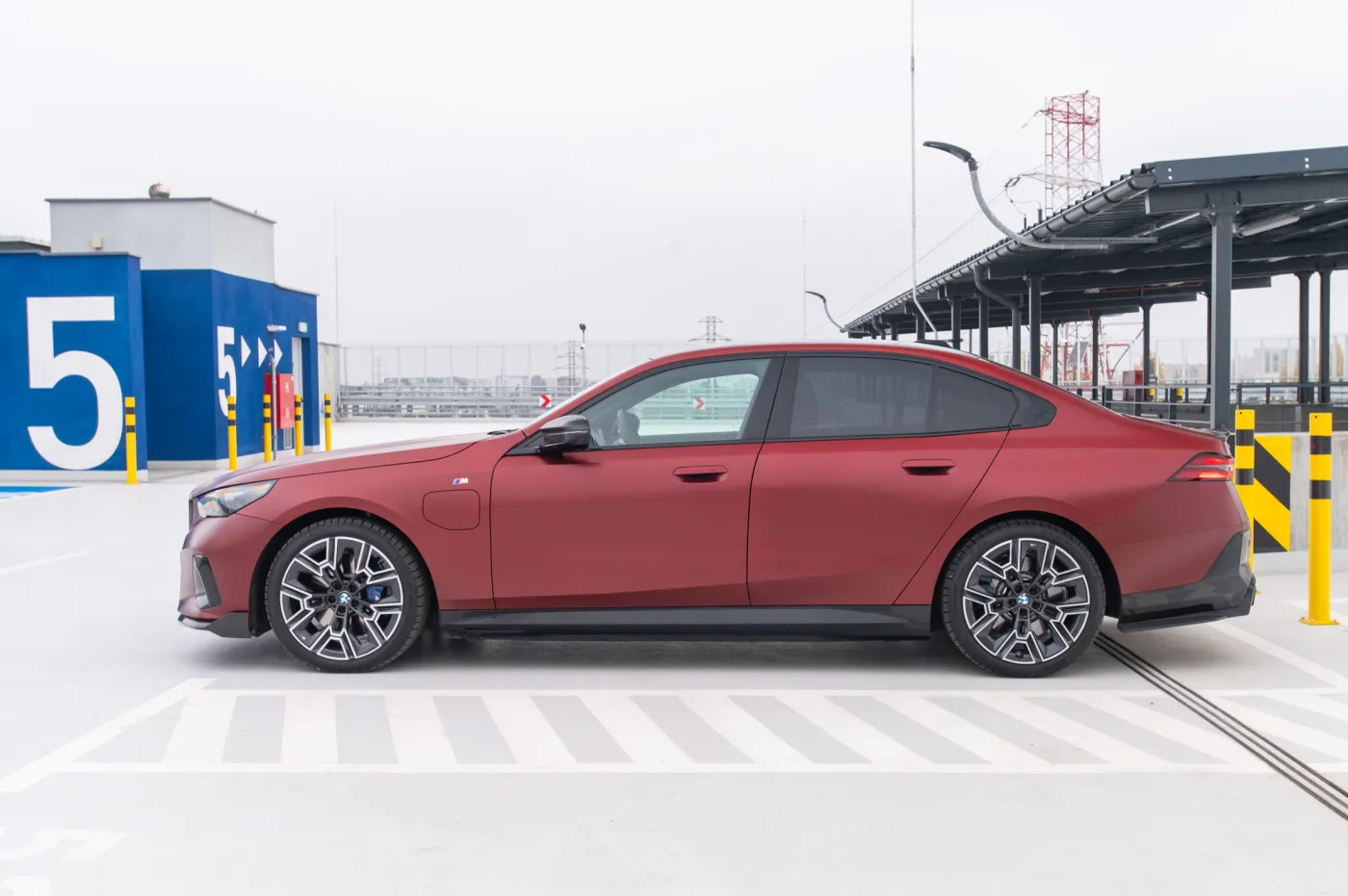 BMW 550e